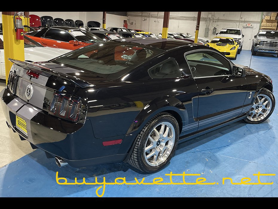 Used 2007 Ford Mustang Shelby GT500 RWD image 2
