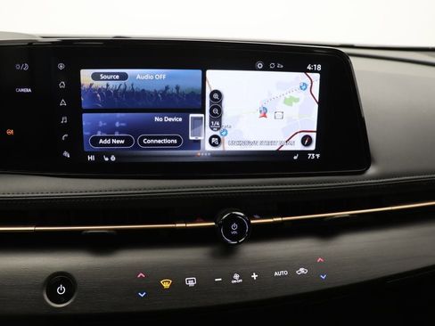 Used 2024 Nissan Ariya AWD image 22