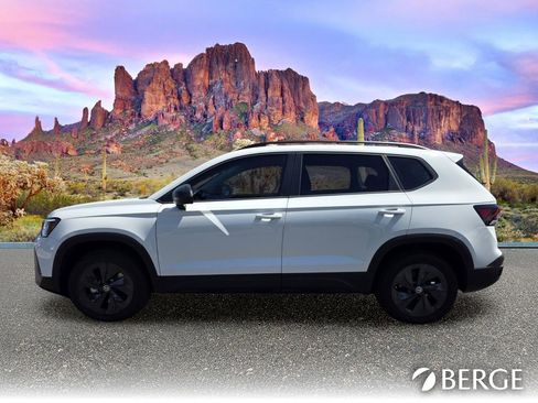 Used 2025 Volkswagen Taos S FWD image 3