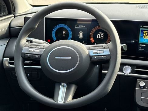 New 2026 Hyundai Tucson SE image 13