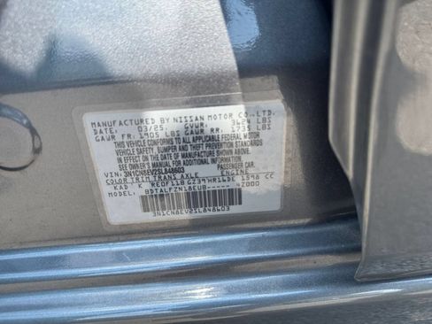 Used 2025 Nissan Versa SV FWD image 26