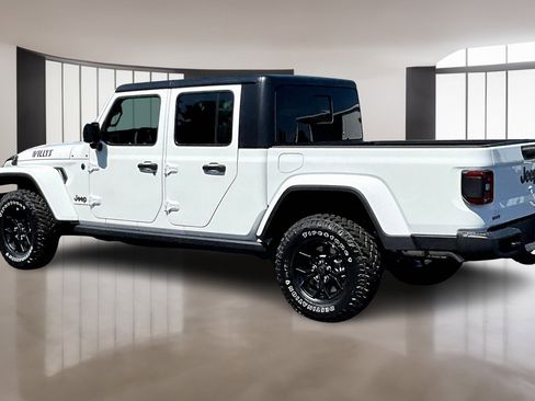 New 2025 Jeep Gladiator Willys image 3