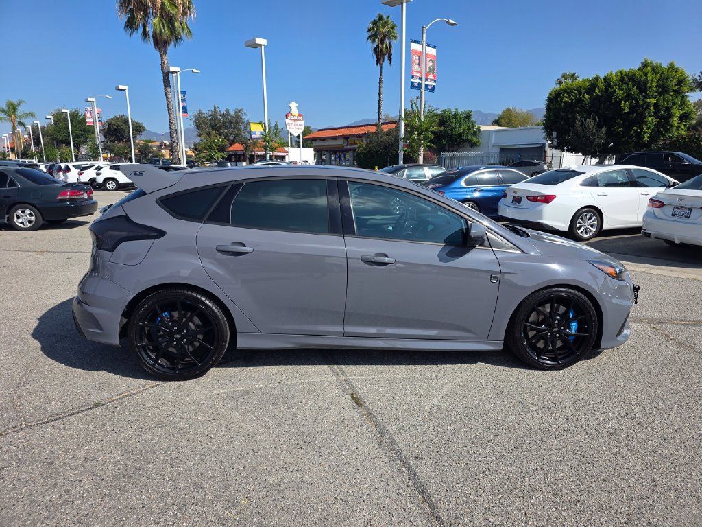 Used 2016 Ford Focus RS AWD/4WD image 4