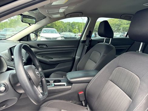 Used 2024 Nissan Altima 2.5 S FWD image 15