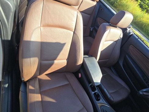 Used 2010 BMW 128i Convertible image 20