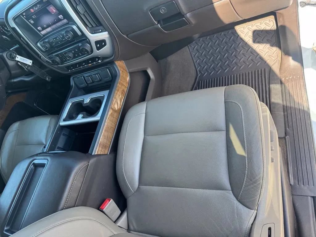 Used 2015 GMC Sierra 2500 SLT w/ Suspension Package, Off-Road AWD/4WD image 14