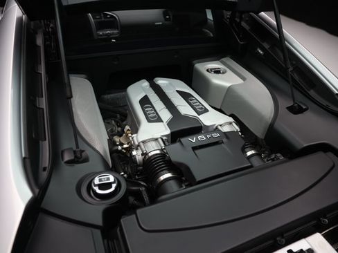 Used 2009 Audi R8 V8 image 37