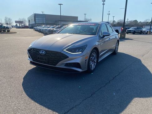 Used 2021 Hyundai Sonata SEL w/ Convenience Package image 2