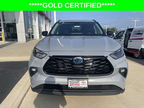 Certified 2024 Toyota Highlander XLE AWD/4WD image 11