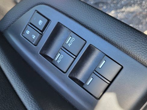 Used 2025 Honda Ridgeline TrailSport image 17