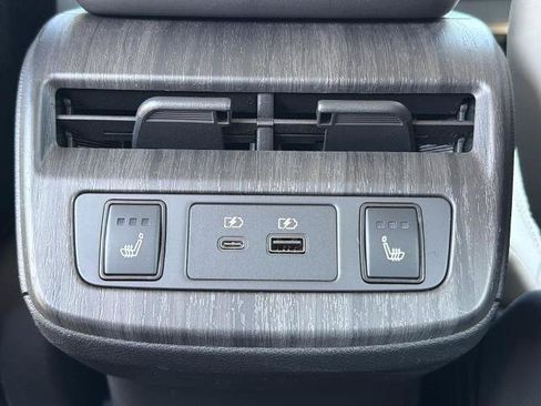 Certified 2023 Nissan Ariya AWD image 22