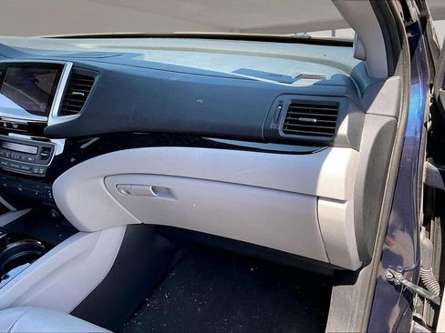 Used 2017 Honda Pilot Touring image 25