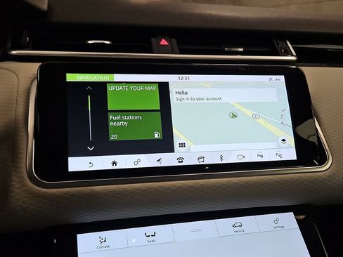 Used 2019 Land Rover Range Rover Velar R-Dynamic SE AWD/4WD image 18