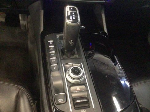 Used 2019 Maserati Levante AWD/4WD image 25