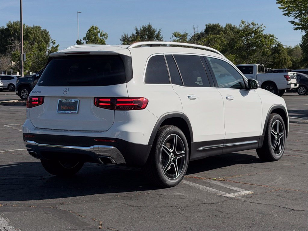 New 2026 Mercedes-Benz GLB 250 image 8