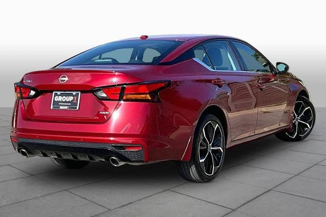 Certified 2025 Nissan Altima 2.5 SR w/ SR Premium Package AWD/4WD image 13