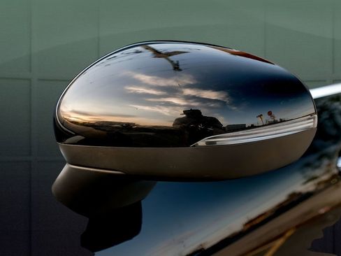 Used 2025 Mercedes-Benz CLA 250 4MATIC image 38