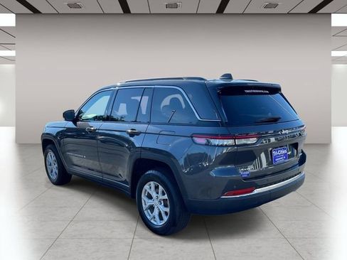 Used 2025 Jeep Grand Cherokee Limited AWD/4WD image 6