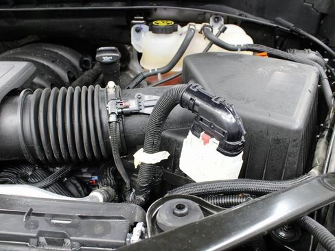 Used 2023 Chevrolet Silverado 1500 ZR2 w/ Technology Package image 31