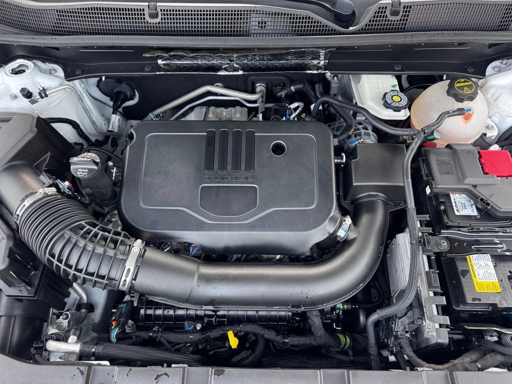 Used 2025 Chevrolet Blazer LT AWD/4WD image 32