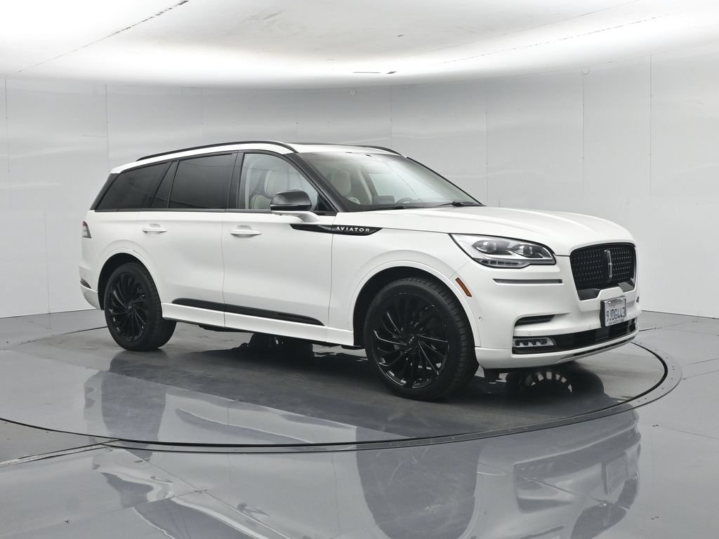 Used 2023 Lincoln Aviator Black Label w/ Jet Package AWD/4WD image 31