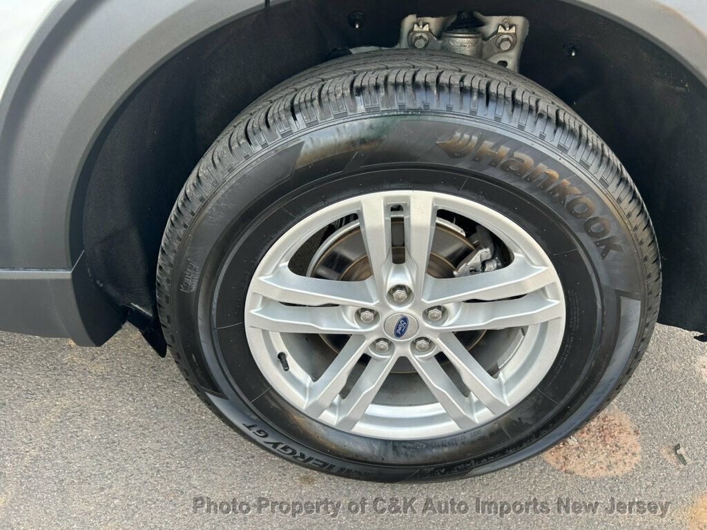 Used 2022 Ford Explorer XLT AWD/4WD image 33