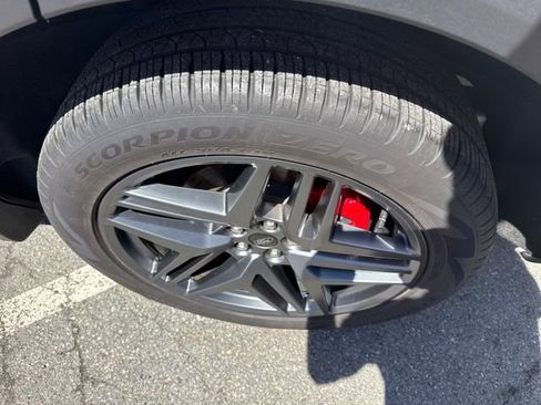 Used 2025 Ford Explorer ST-Line w/ Premium Package AWD/4WD image 14