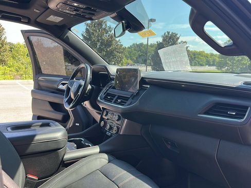 Used 2022 Chevrolet Tahoe RST w/ Luxury Package AWD/4WD image 36