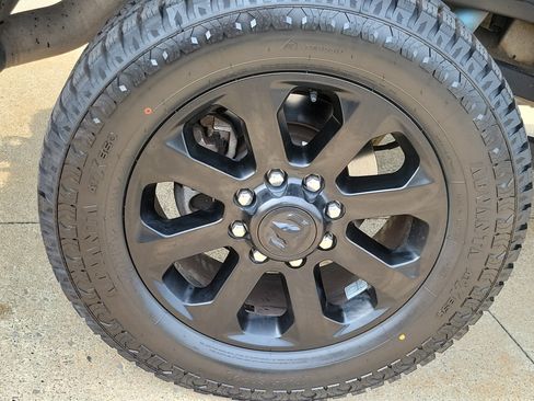 Used 2023 RAM 2500 Laramie w/ Night Edition AWD/4WD image 5