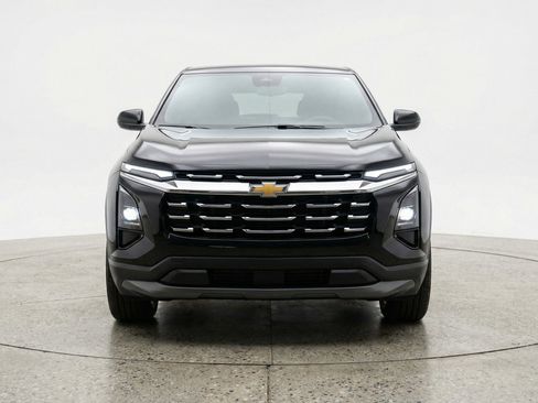 Used 2025 Chevrolet Equinox LT FWD image 2