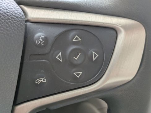 Used 2023 GMC Acadia Denali image 19