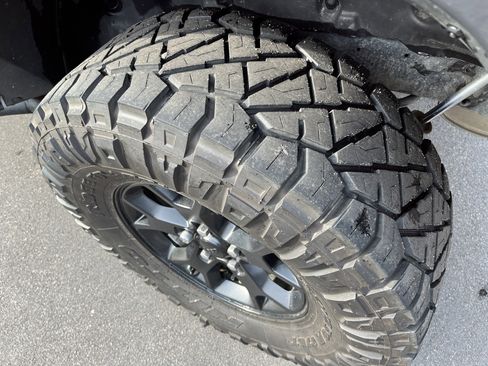 Used 2020 Jeep Wrangler Unlimited Sport image 33