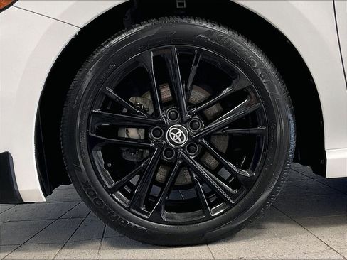 Certified 2025 Toyota Camry SE FWD image 7