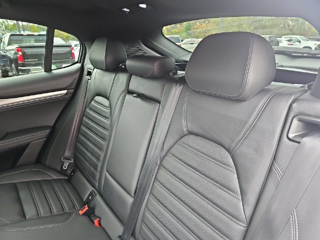 Used 2022 Alfa Romeo Stelvio Veloce AWD/4WD image 20
