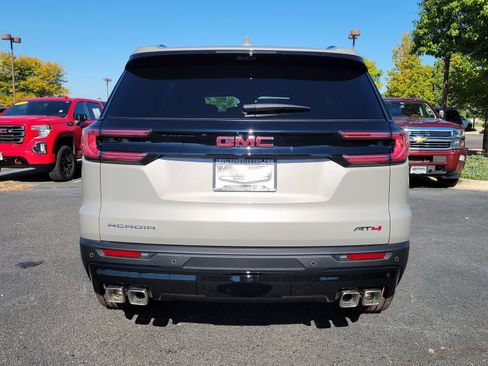 New 2026 GMC Acadia AT4 image 10