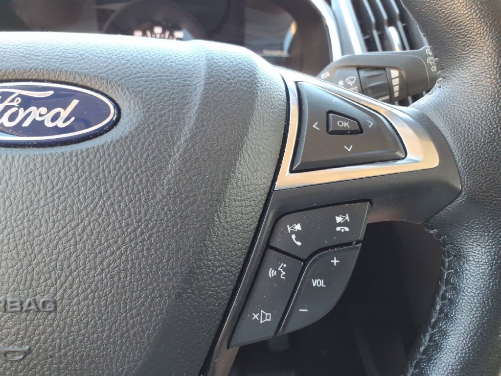 Used 2021 Ford Edge Titanium w/ Equipment Group 301A FWD image 19