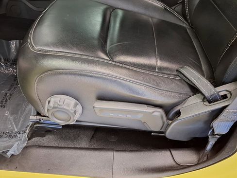 Used 2023 Jeep Wrangler Unlimited Sahara image 23