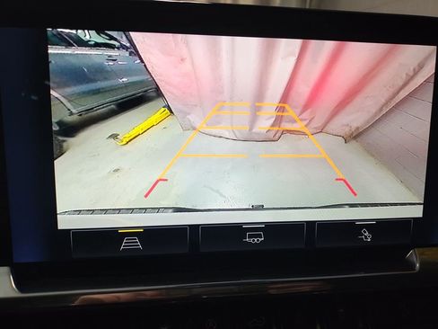 Used 2023 Chevrolet Silverado 1500 LT Trail Boss image 30