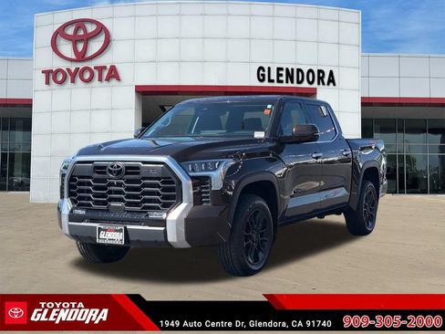 Used 2023 Toyota Tundra Limited w/ TRD Off-Road Package AWD/4WD image 4