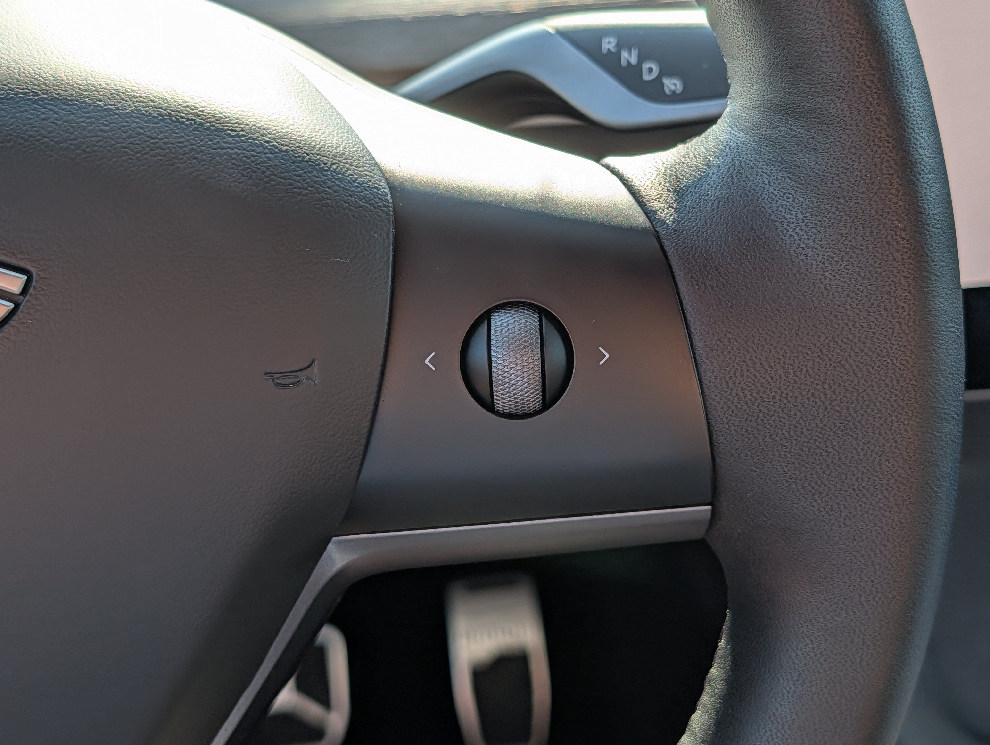 Used 2023 Tesla Model Y Long Range AWD/4WD image 30