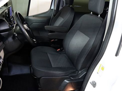 Used 2020 Ford Transit 250 130 Low Roof image 4