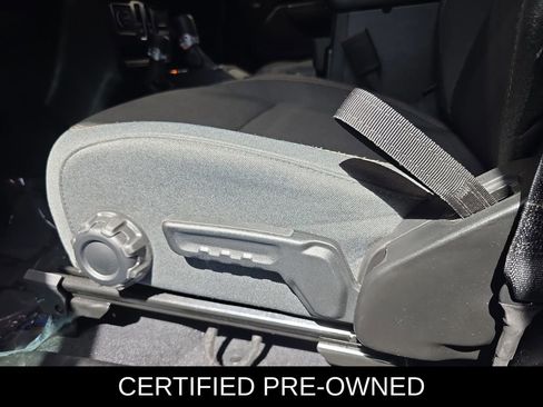 Used 2024 Jeep Wrangler Sport AWD/4WD image 28