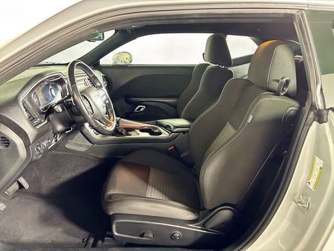 Used 2022 Dodge Challenger GT image 11