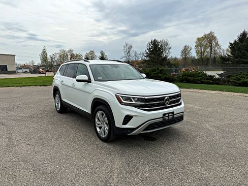 Used 2021 Volkswagen Atlas SE AWD/4WD image 3