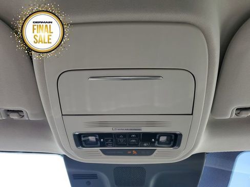 New 2025 Lincoln Navigator Reserve image 30