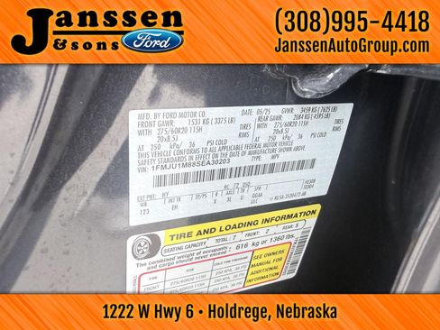 Used 2025 Ford Expedition Platinum AWD/4WD image 36