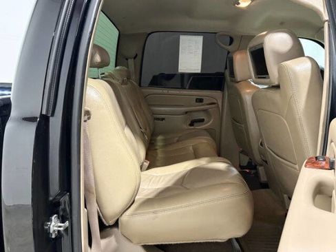 Used 2006 GMC Sierra 2500 SLT w/ Heavy-Duty Power Package image 15