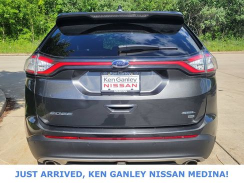 Used 2015 Ford Edge SEL AWD/4WD image 4