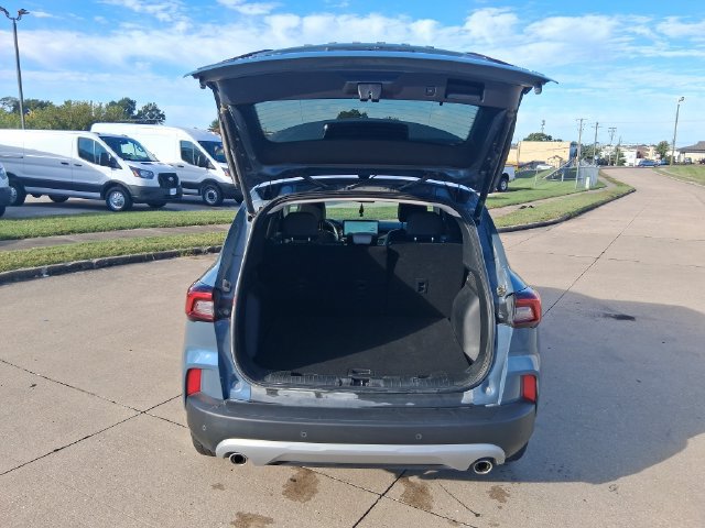 Used 2025 Ford Escape Platinum w/ Premium Technology Package AWD/4WD image 6