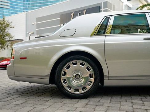 Used 2013 Rolls-Royce Phantom Sedan image 32